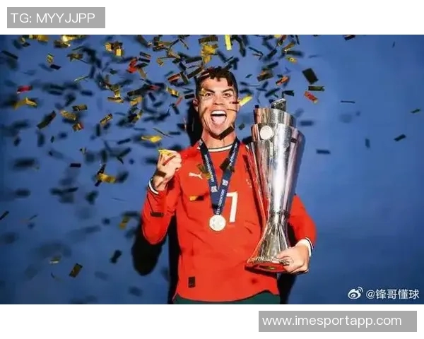 C罗荣获葡萄牙环球声望奖在社交媒体分享喜悦与感激之情